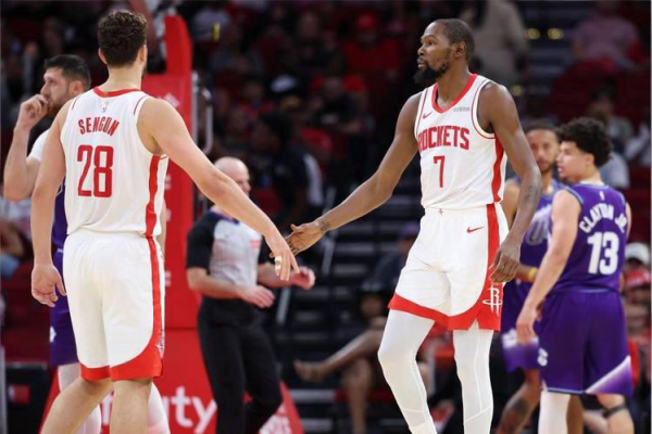 泸深A融通 火箭两连败原因找到！首发评分+11.6，乌度卡变阵都不用过脑